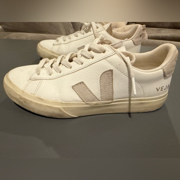 Veja Campo Leather Sneakers Size 39/ US 8 in White Natural Suede - Picture 7 of 11